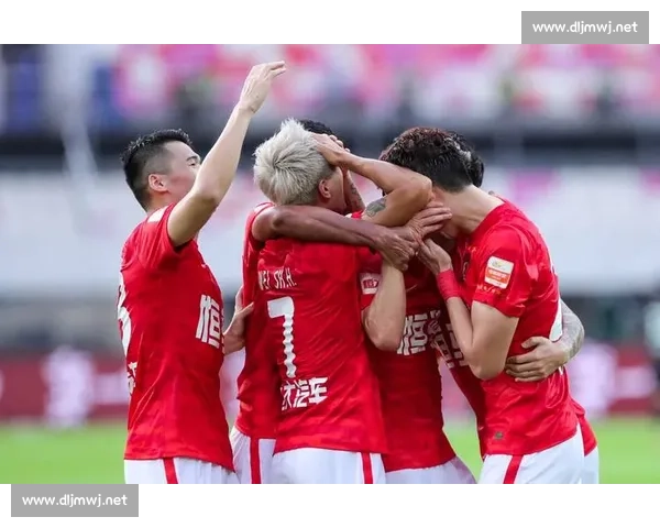 山城火拼羊城焦点战重庆迎战广州看点全解析赛前形势与胜负关键