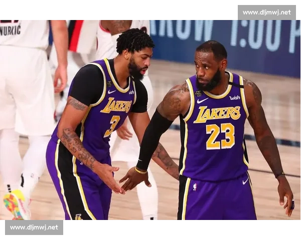 湖人对决热火总决赛高清回顾经典瞬间与巅峰对抗全记录篮球荣耀之夜